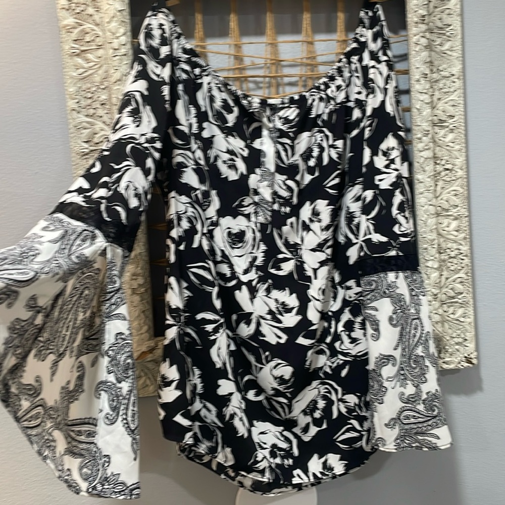 White House Black Market Top